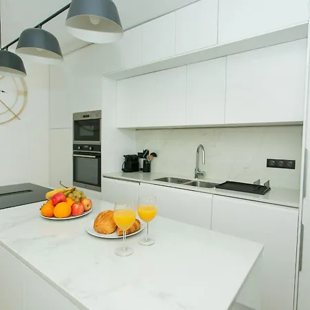 Haussmann - 2br Near Champs-elysees - Vacation Apartman *