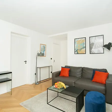 Appartamento Haussmann - 2br Near Champs-élysées - Vacation *