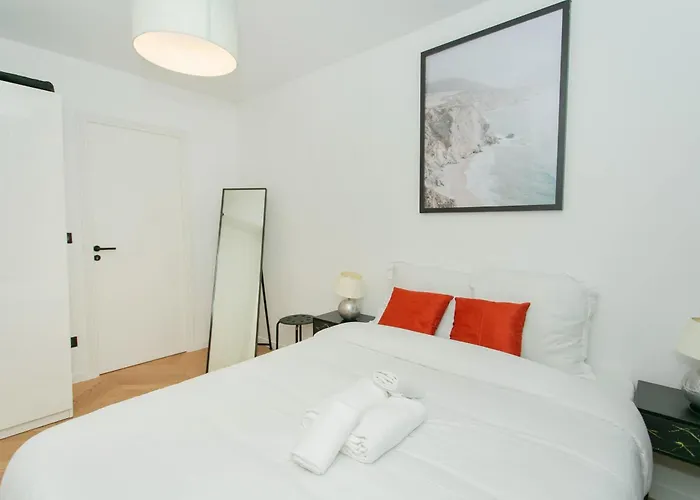 Апартаменты Haussmann - 2br Near Champs-elysees - Vacation